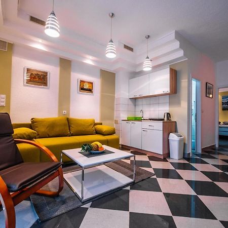 Apartman Luka ลิฟโน ภายนอก รูปภาพ