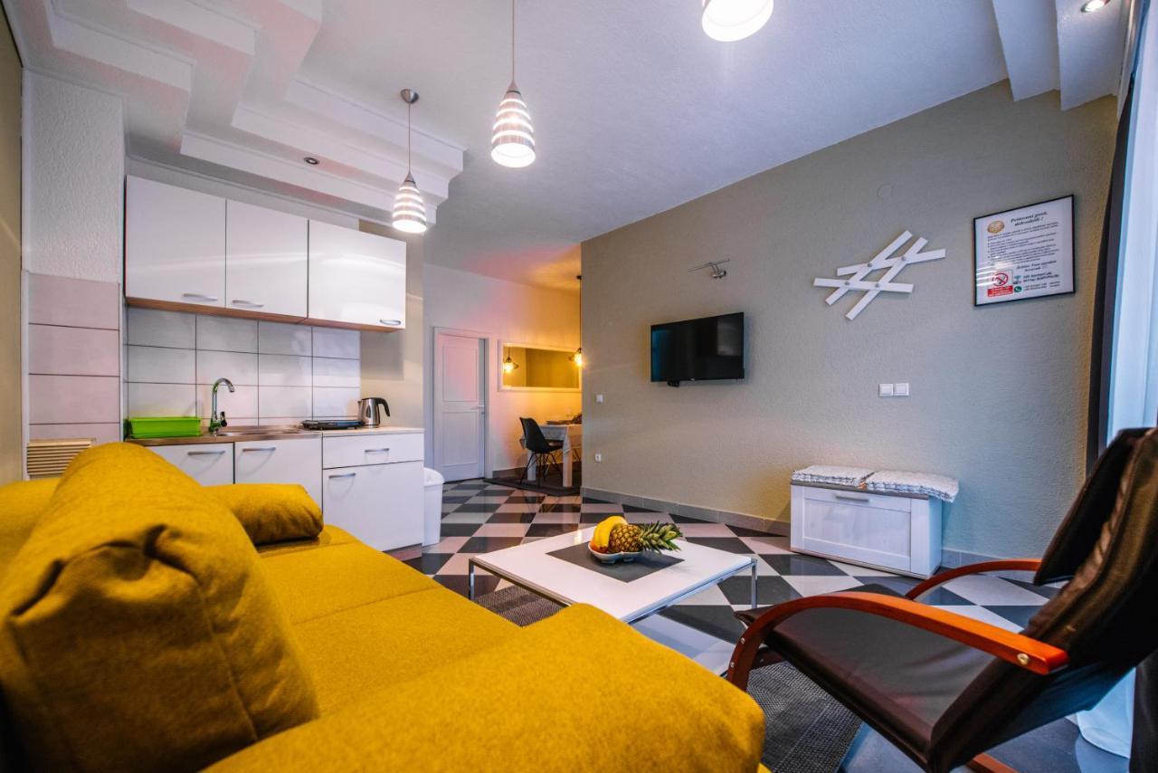 Apartman Luka ลิฟโน ภายนอก รูปภาพ