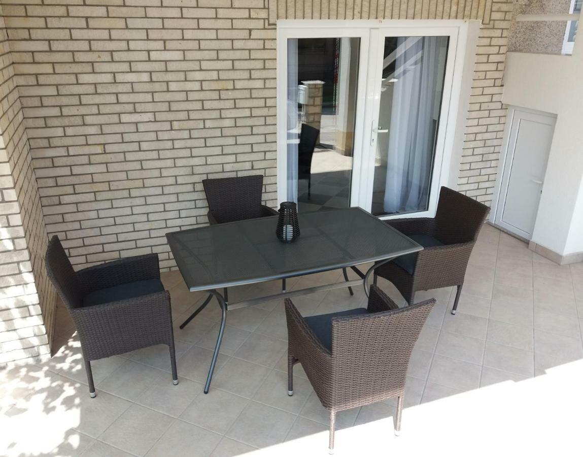 Apartman Luka ลิฟโน ภายนอก รูปภาพ